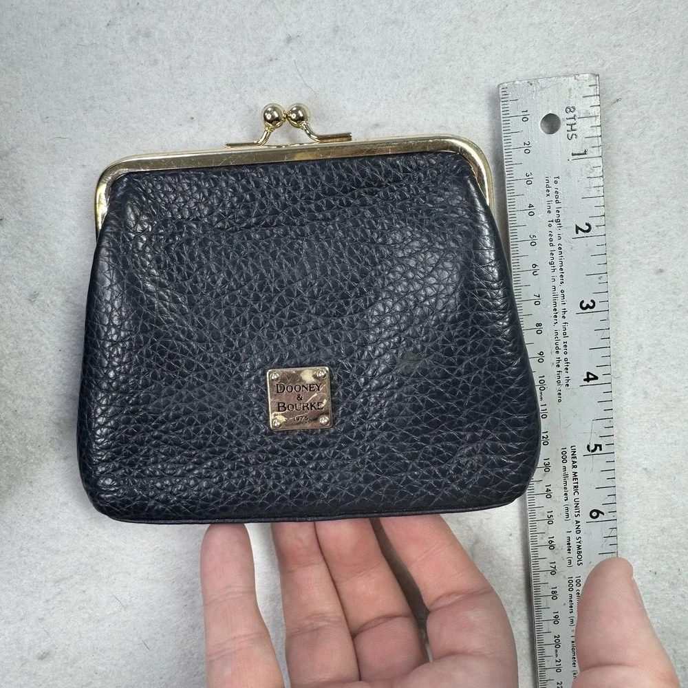 Dooney & Bourke‎ Hobo Logo Lock Shoulder Bag Black Pebble W/ Wallet Gold Tone